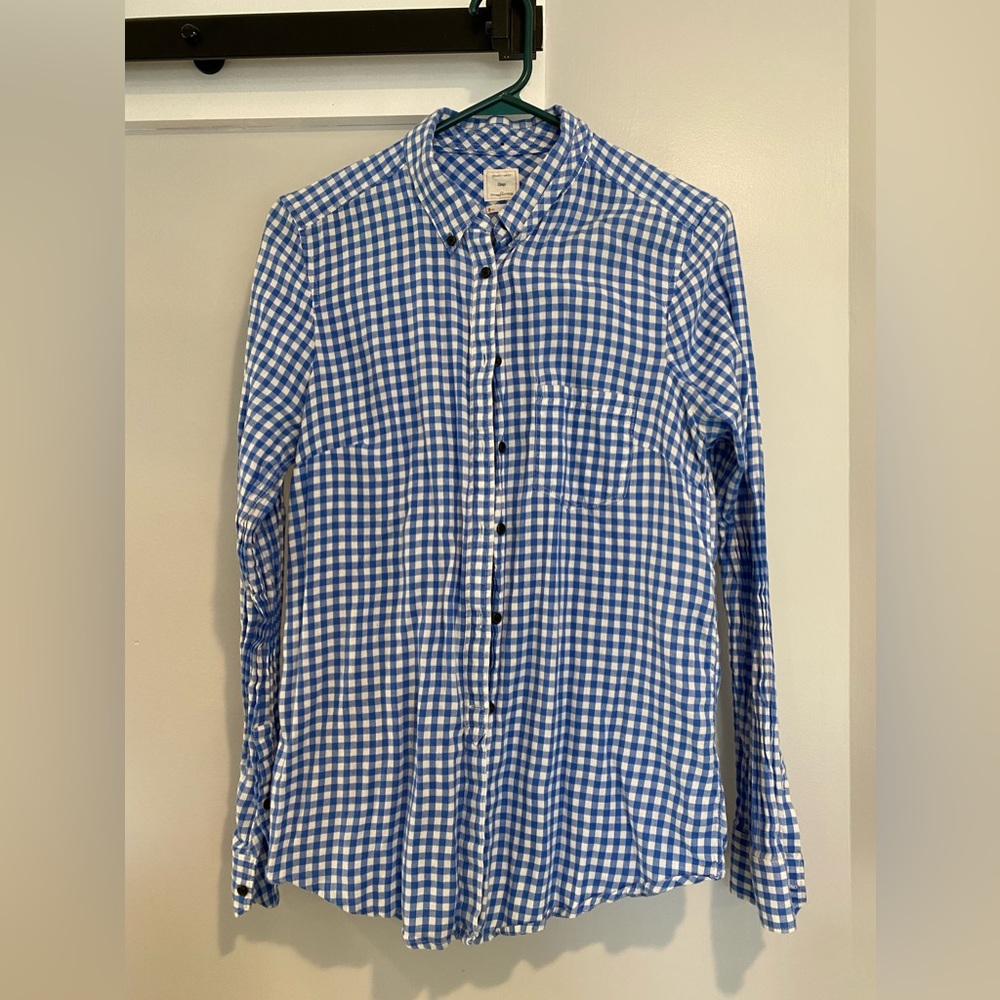 Women’s Gap long sleeve flannel button down. Medium Tall